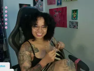 alesyahampton's Live Sex Cam Show