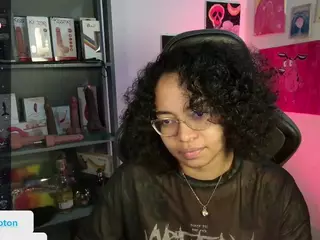 alesyahampton's Live Sex Cam Show