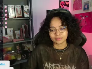 alesyahampton's Live Sex Cam Show