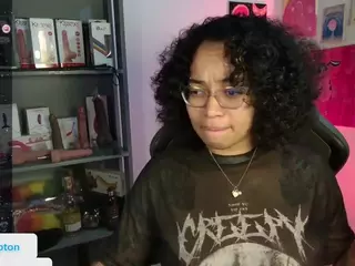 alesyahampton's Live Sex Cam Show