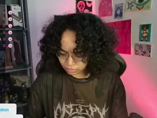alesyahampton's Live Sex Cam Show