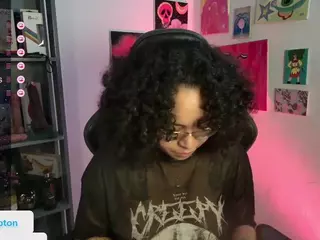 alesyahampton's Live Sex Cam Show