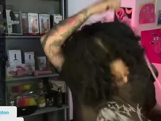 alesyahampton's Live Sex Cam Show