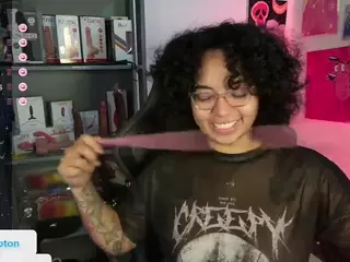 alesyahampton's Live Sex Cam Show