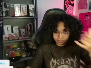 alesyahampton's Live Sex Cam Show