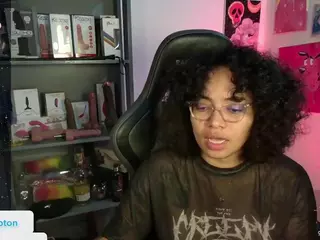 alesyahampton's Live Sex Cam Show
