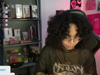 alesyahampton's Live Sex Cam Show