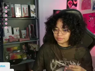 alesyahampton's Live Sex Cam Show