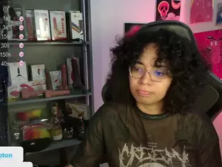 alesyahampton's Live Sex Cam Show