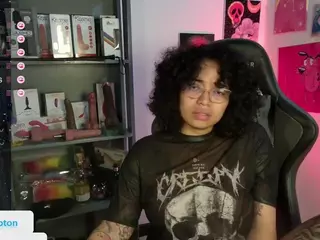 alesyahampton's Live Sex Cam Show