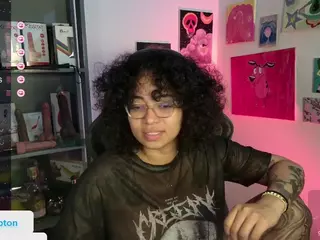 alesyahampton's Live Sex Cam Show