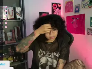 alesyahampton's Live Sex Cam Show