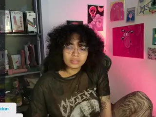 alesyahampton's Live Sex Cam Show