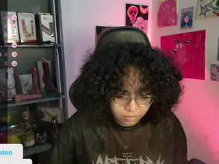 alesyahampton's Live Sex Cam Show
