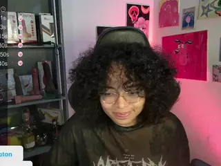alesyahampton's Live Sex Cam Show