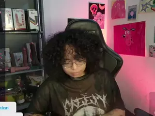alesyahampton's Live Sex Cam Show