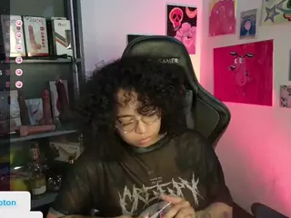 alesyahampton's Live Sex Cam Show