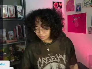 alesyahampton's Live Sex Cam Show