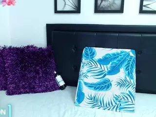Kelly Joness's Live Sex Cam Show