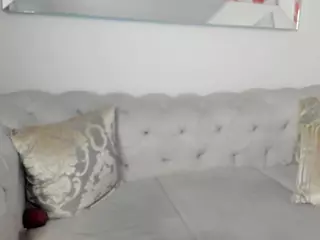 Lia saenz's Live Sex Cam Show