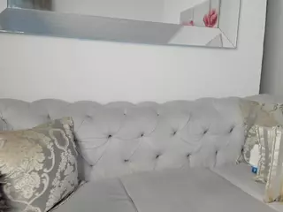 Lia saenz's Live Sex Cam Show
