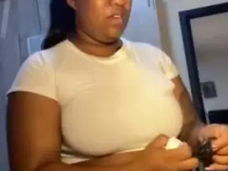 bigassxxx1's Live Sex Cam Show