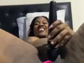 bigassxxx1's Live Sex Cam Show