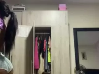 bigassxxx1's Live Sex Cam Show