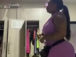 bigassxxx1's Live Sex Cam Show