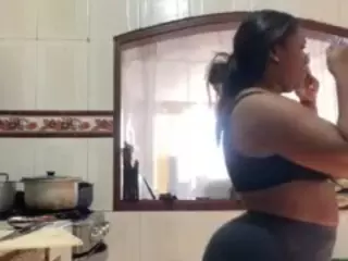bigassxxx1's Live Sex Cam Show