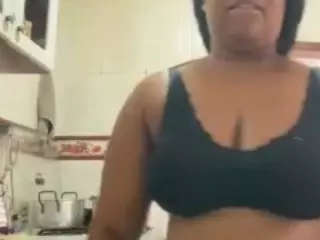 bigassxxx1's Live Sex Cam Show