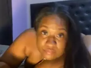 bigassxxx1's Live Sex Cam Show