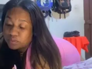bigassxxx1's Live Sex Cam Show