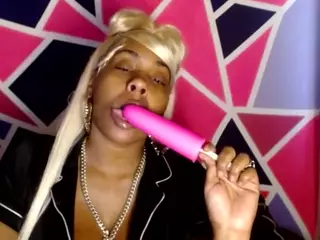 Thicky Nicky's Live Sex Cam Show