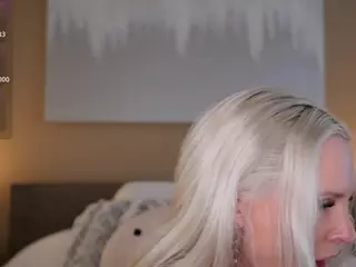 AlenaCroft's Live Sex Cam Show