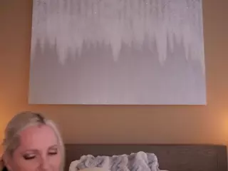 AlenaCroft's Live Sex Cam Show