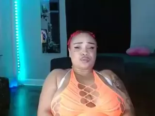 CINNAMON B.'s Live Sex Cam Show