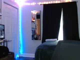 CINNAMON B.'s Live Sex Cam Show
