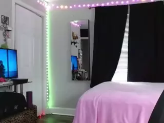CINNAMON B.'s Live Sex Cam Show