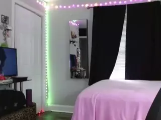 CINNAMON B.'s Live Sex Cam Show