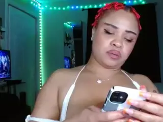 CINNAMON B.'s Live Sex Cam Show