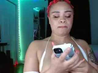CINNAMON B.'s Live Sex Cam Show