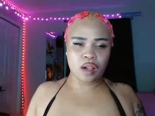CINNAMON B.'s Live Sex Cam Show