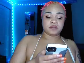 CINNAMON B.'s Live Sex Cam Show