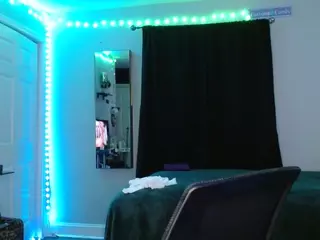 CINNAMON B.'s Live Sex Cam Show