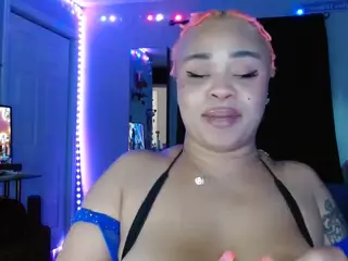 CINNAMON B.'s Live Sex Cam Show