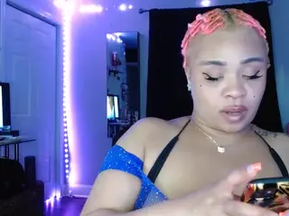 CINNAMON B.'s Live Sex Cam Show