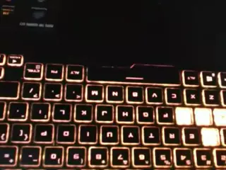 CINNAMON B.'s Live Sex Cam Show
