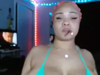 CINNAMON B.'s Live Sex Cam Show