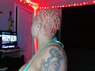 CINNAMON B.'s Live Sex Cam Show